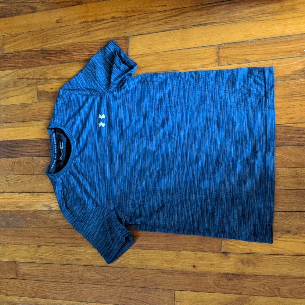 Under Armour Moisture Wicking Tee